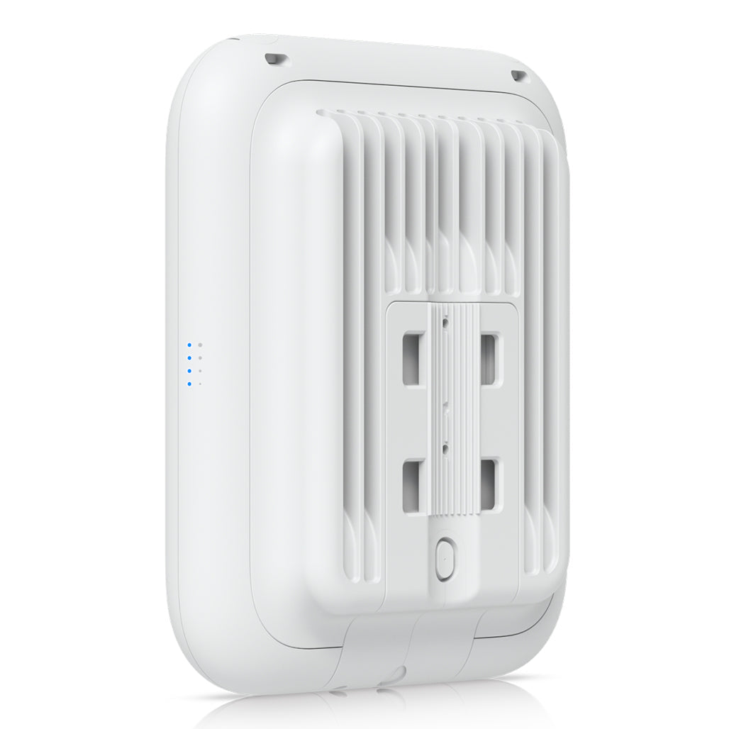 Ubiquiti UniFi U7 Outdoor WiFi 7 Access Point view 3